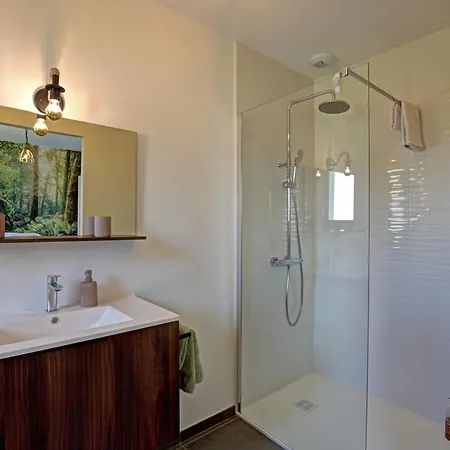Spacieux 12 Pers à Saint-germain-laval - Confort Et Charme - Fr-1-496-378 * Saint-Germain-Laval (Loire)
