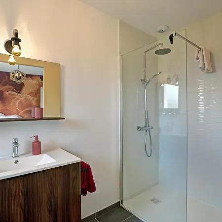 Spacieux 12 Pers à Saint-germain-laval - Confort Et Charme - Fr-1-496-378 Saint-Germain-Laval (Loire)